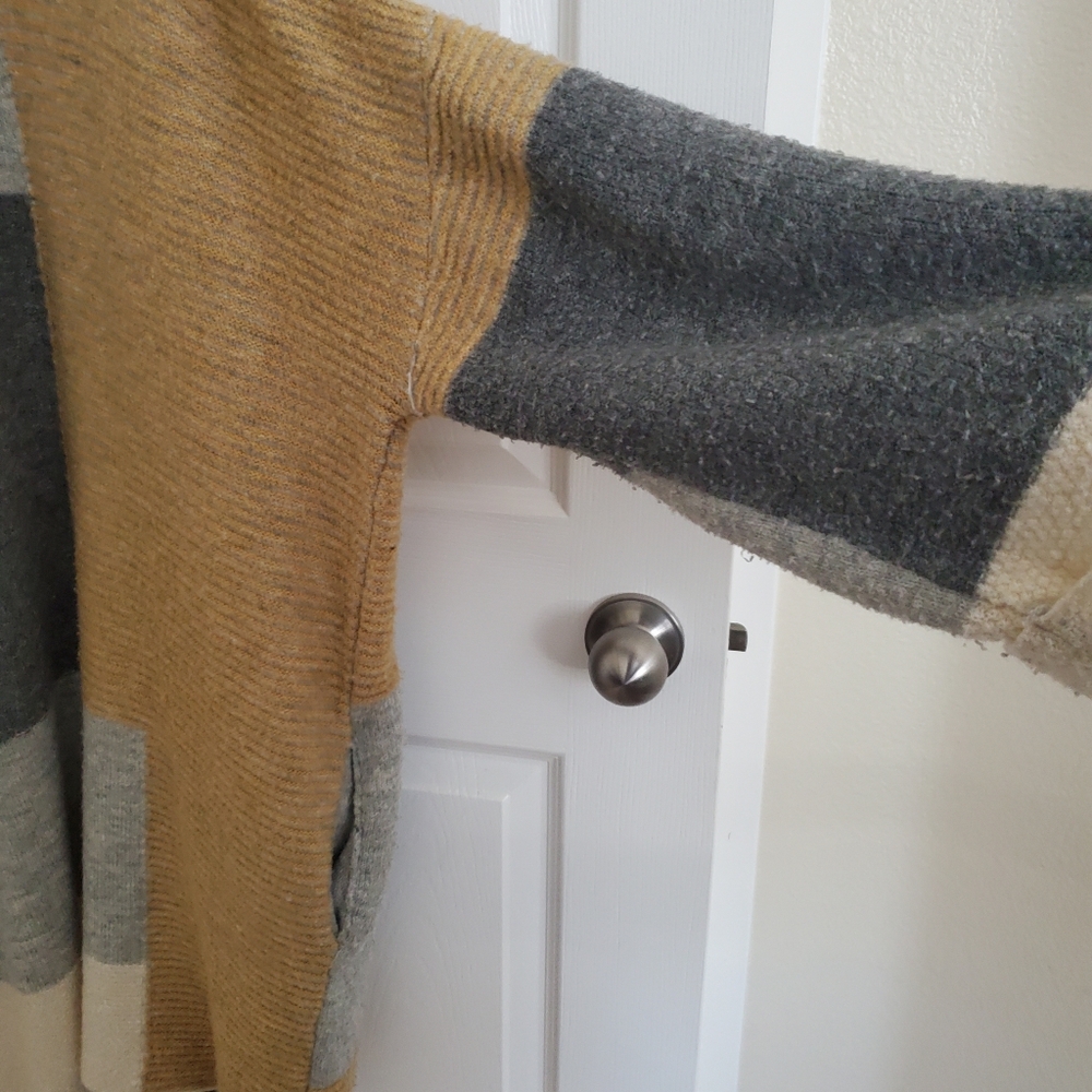 Y2K Colorblock Cardigan - Picture 7 of 13